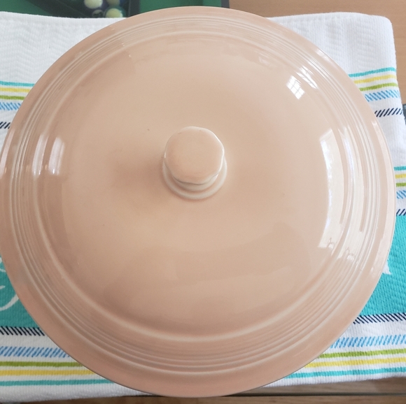 Fiesta Apricot Covered Casserole Dish - Picture 7 of 8